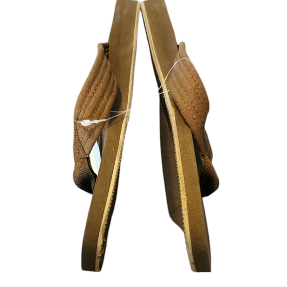 SO NWT Women's Dark Brown Flip-Flops Size 9 - Picture 4 of 4